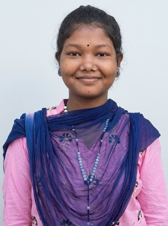 Kiran Kerketta - Full time Cleaner in malad west in Mumbai